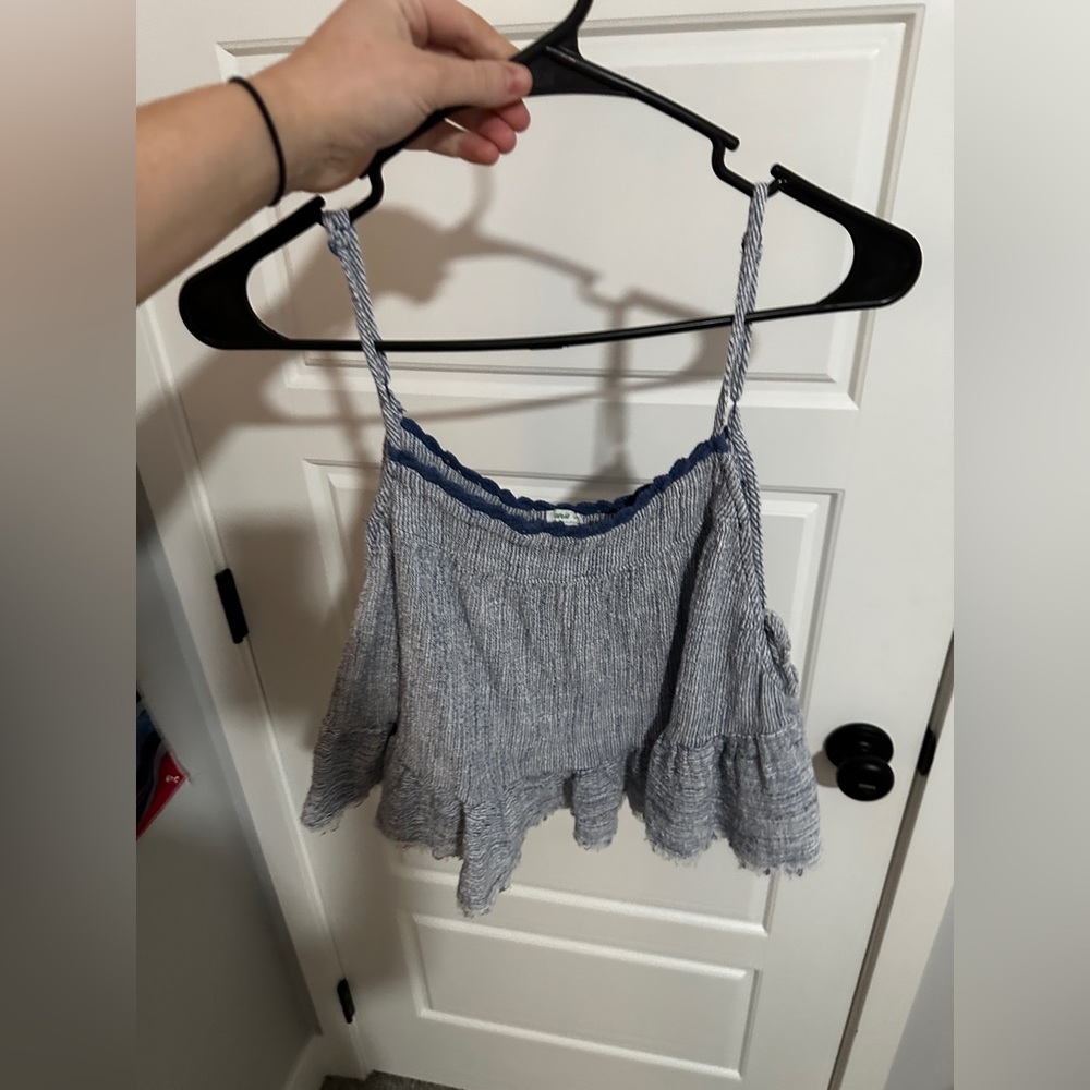 Cute tank that is flowy